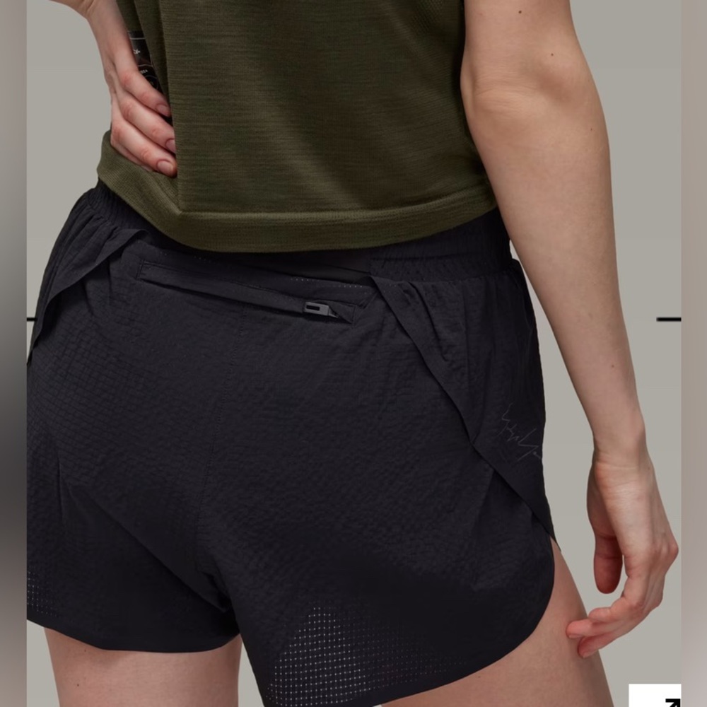 Y-3 Adidas Yohji Yamamoto Y-3 Logo-Printed Mid-Rise Running Shorts - Picture 4 of 15